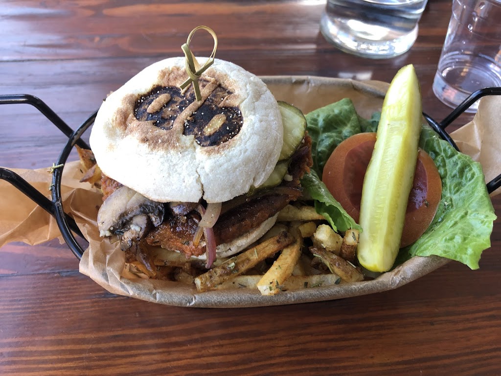 Diablo Burger | restaurant | 120 N Leroux St, Flagstaff, AZ 86001, USA | 9287743274 OR +1 928-774-3274