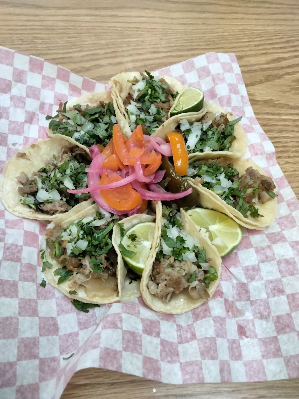 Taqueria La Autentica | restaurant | 1929 S Seneca St, Wichita, KS 67213, USA | 3163527478 OR +1 316-352-7478
