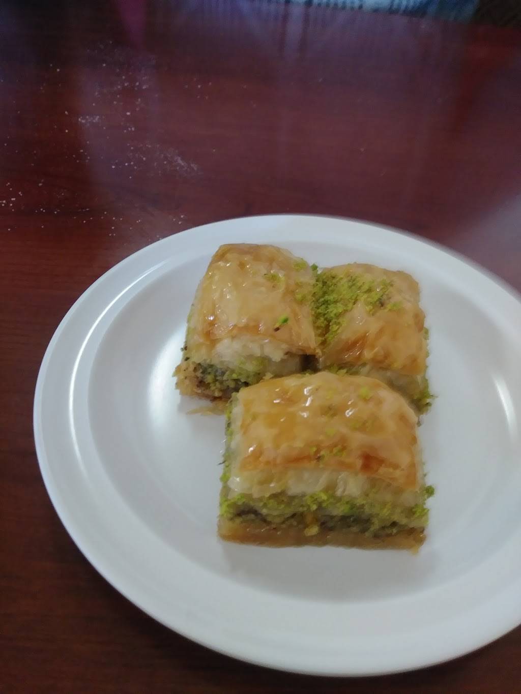 Ebru Lahmacun&Pide | restaurant | North, 4000 US-130, Delran, NJ 08075, USA | 8567643400 OR +1 856-764-3400