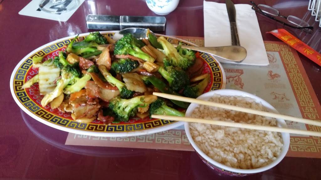 China Dragon Chinese Restaurant | restaurant | 5121, 15820 W National Ave, New Berlin, WI 53151, USA | 2627808839 OR +1 262-780-8839