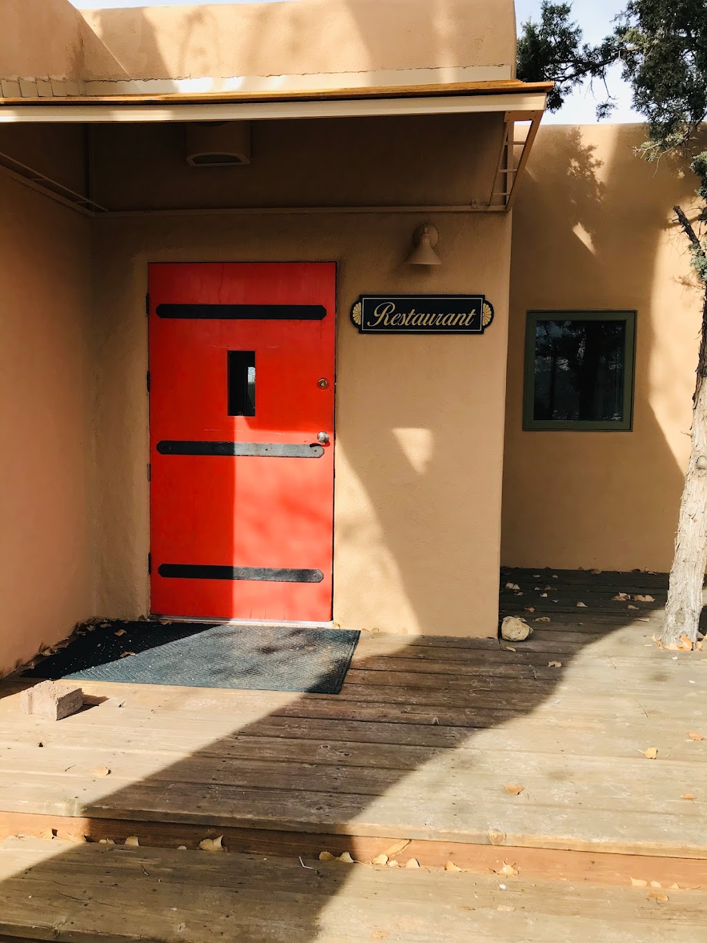 Golden Piñon | restaurant | 88 NM-150, El Prado, NM 87529, USA | 5757763202 OR +1 575-776-3202