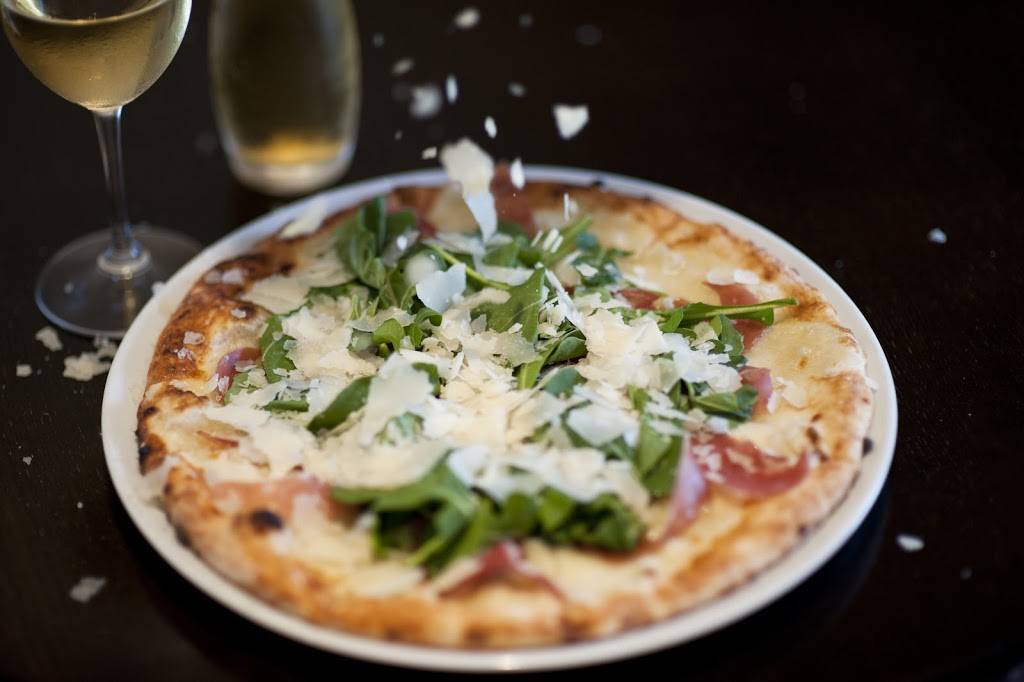 Olio e Limone Ristorante & Olio Pizzeria | restaurant | 11 W Victoria St #21, Santa Barbara, CA 93101, USA | 8058992699 OR +1 805-899-2699