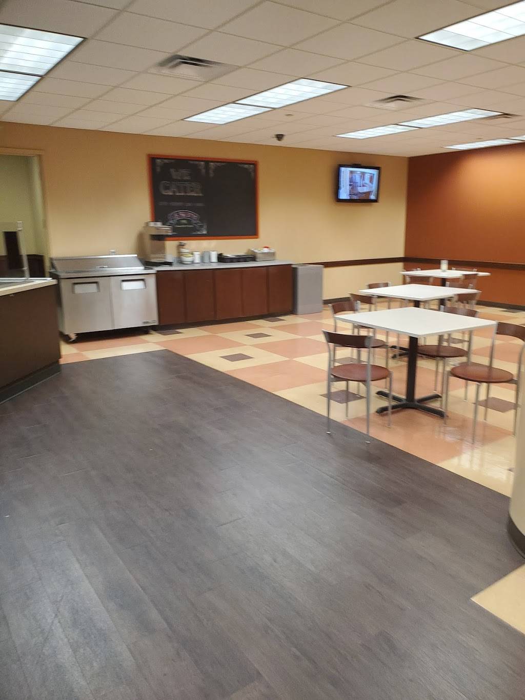 parkway deli & cafe | restaurant | 14000 Quail Springs Pkwy STE 101, Oklahoma City, OK 73134, USA | 4059683770 OR +1 405-968-3770