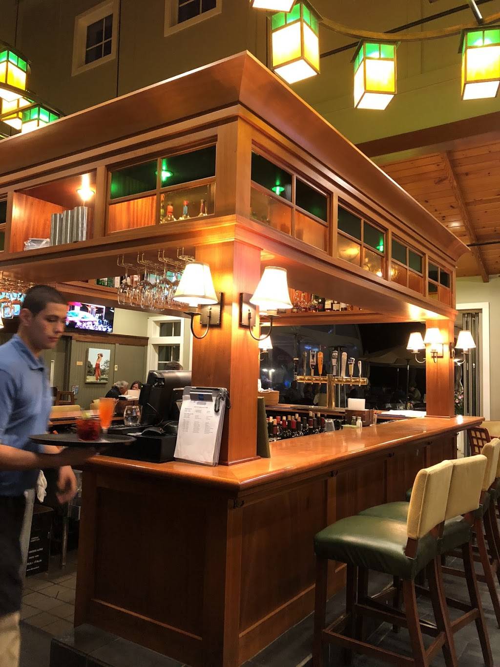 Linx Tavern | restaurant | 832 Villages Dr, Brewster, MA 02631, USA | 7743236210 OR +1 774-323-6210