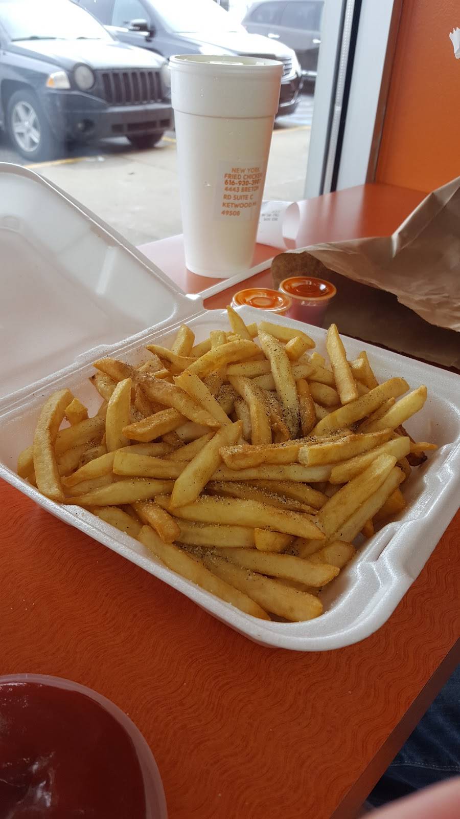 New York Fried Chicken | restaurant | 4443 Breton Rd SE C, Kentwood, MI 49508, USA | 6169303901 OR +1 616-930-3901