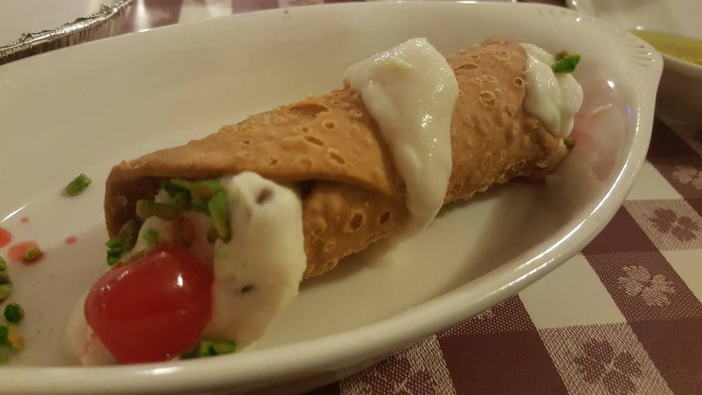 Vivere Italian Restaurant | restaurant | 1000 E Rawson Ave, Oak Creek, WI 53154, USA | 4145745128 OR +1 414-574-5128