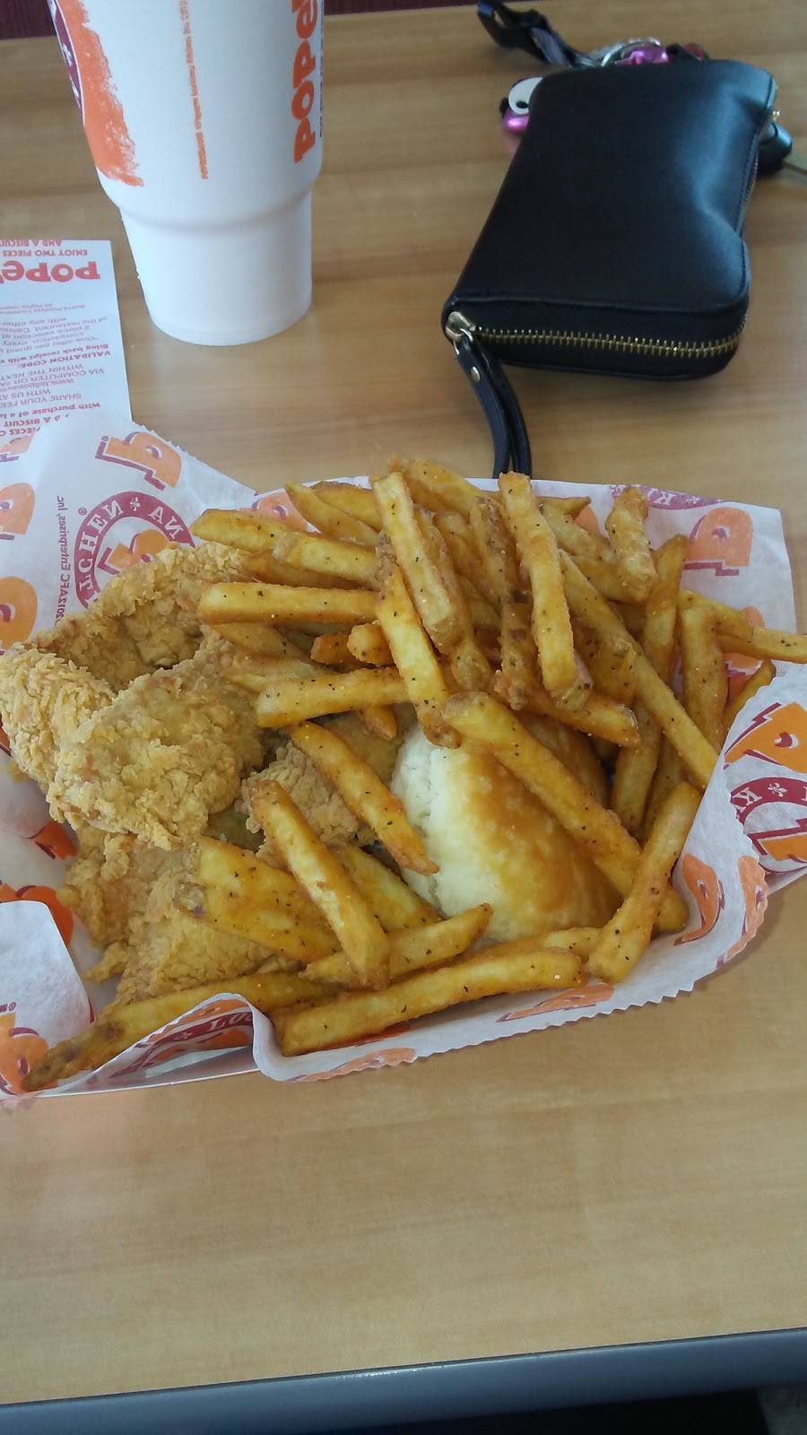 Popeyes Louisiana Kitchen | restaurant | 985 Market Pl Blvd, Cumming, GA 30041, USA | 4702978113 OR +1 470-297-8113