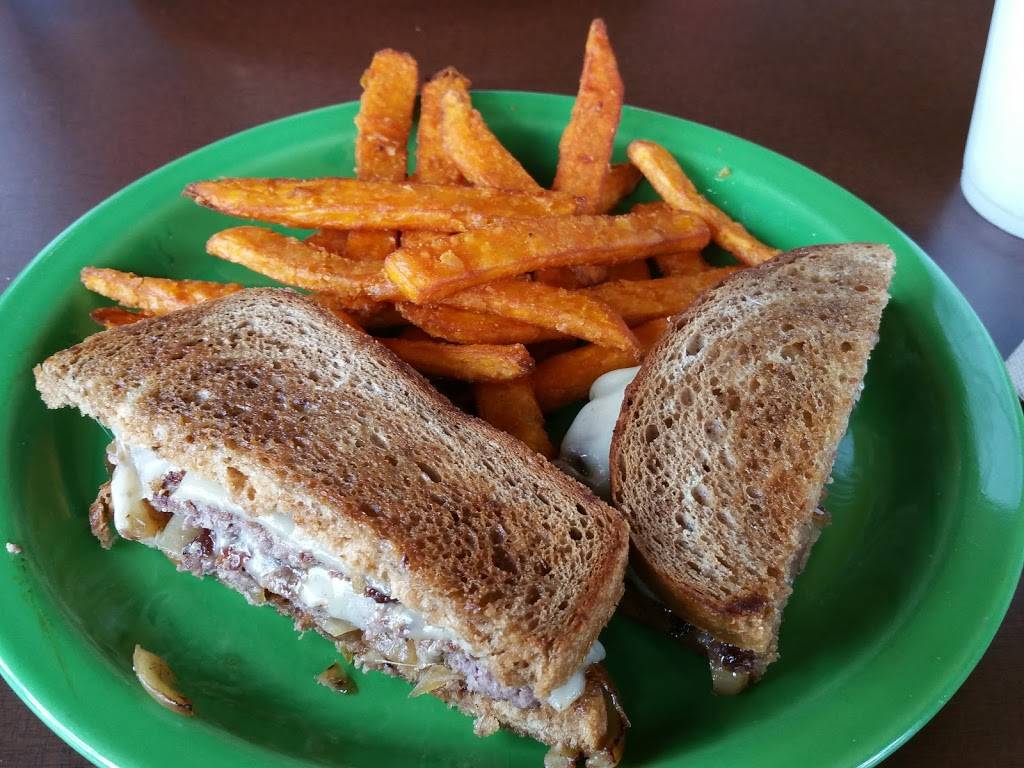 Burgers By Biggs | restaurant | 4801 Bauer Farm Drive A, Lawrence, KS 66049, USA | 7858562233 OR +1 785-856-2233