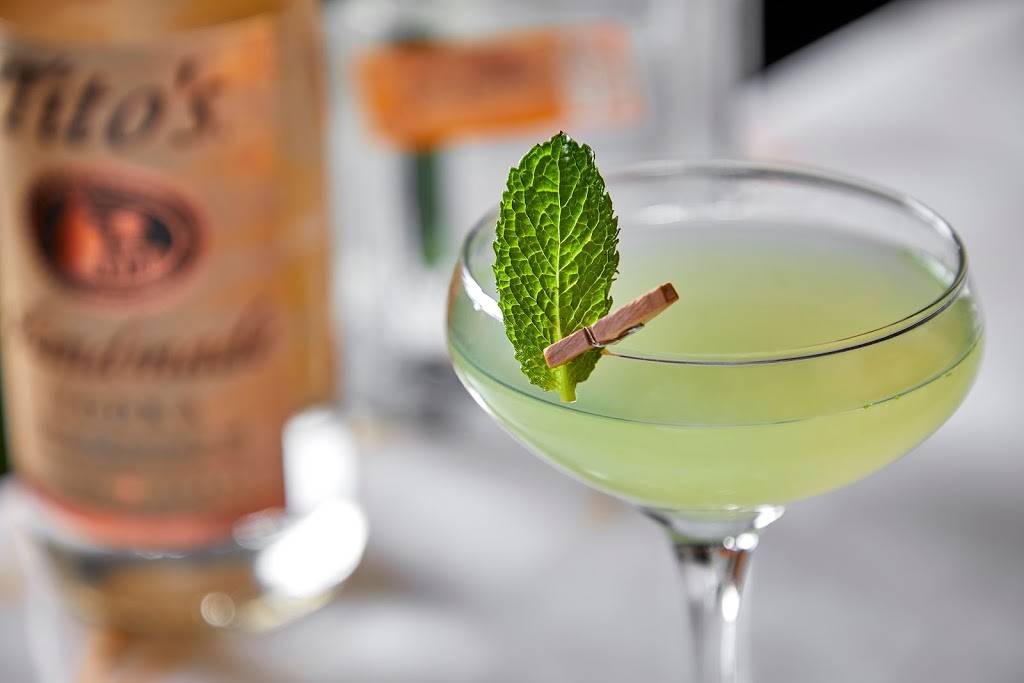 Ambassador Chicago - Chef Pedro Avilas Kitchen | restaurant | 1301 N State Pkwy, Chicago, IL 60610, USA | 3127873700 OR +1 312-787-3700