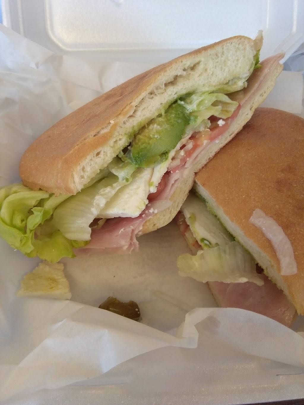 Elenas | restaurant | 6203 Main St, Grandview, MO 64030, USA | 8166051009 OR +1 816-605-1009