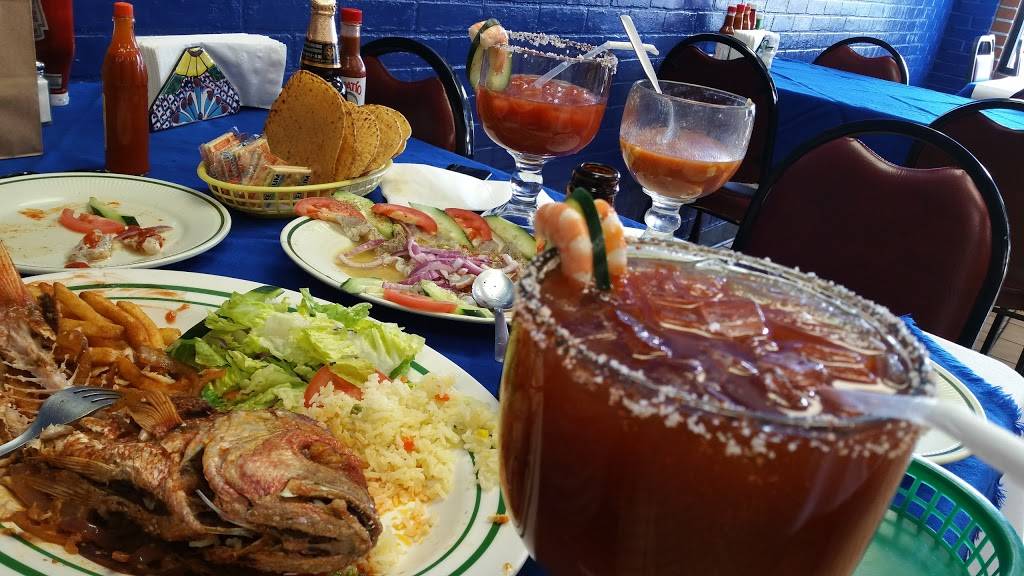Mariscos Nayarit Restaurant | restaurant | 4318 W Fullerton Ave, Chicago, IL 60639, USA | 7732523840 OR +1 773-252-3840