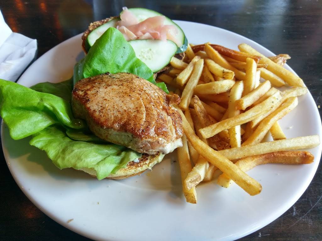 Whiskey Kitchen | restaurant | 2149 General Booth Blvd, Virginia Beach, VA 23454, USA | 7576898860 OR +1 757-689-8860