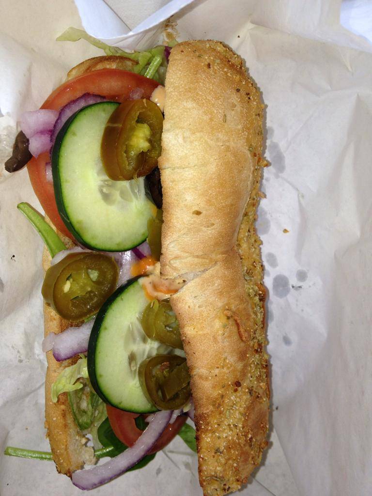 Subway Restaurants | restaurant | Farmers Branch Shopping Center, 12895 Josey Ln #104, Farmers Branch, TX 75234, USA | 9724844922 OR +1 972-484-4922