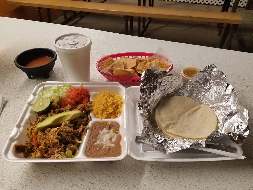 Charros Express Mexican Food | restaurant | 109 Main St, Pixley, CA 93256, USA | 5597573677 OR +1 559-757-3677