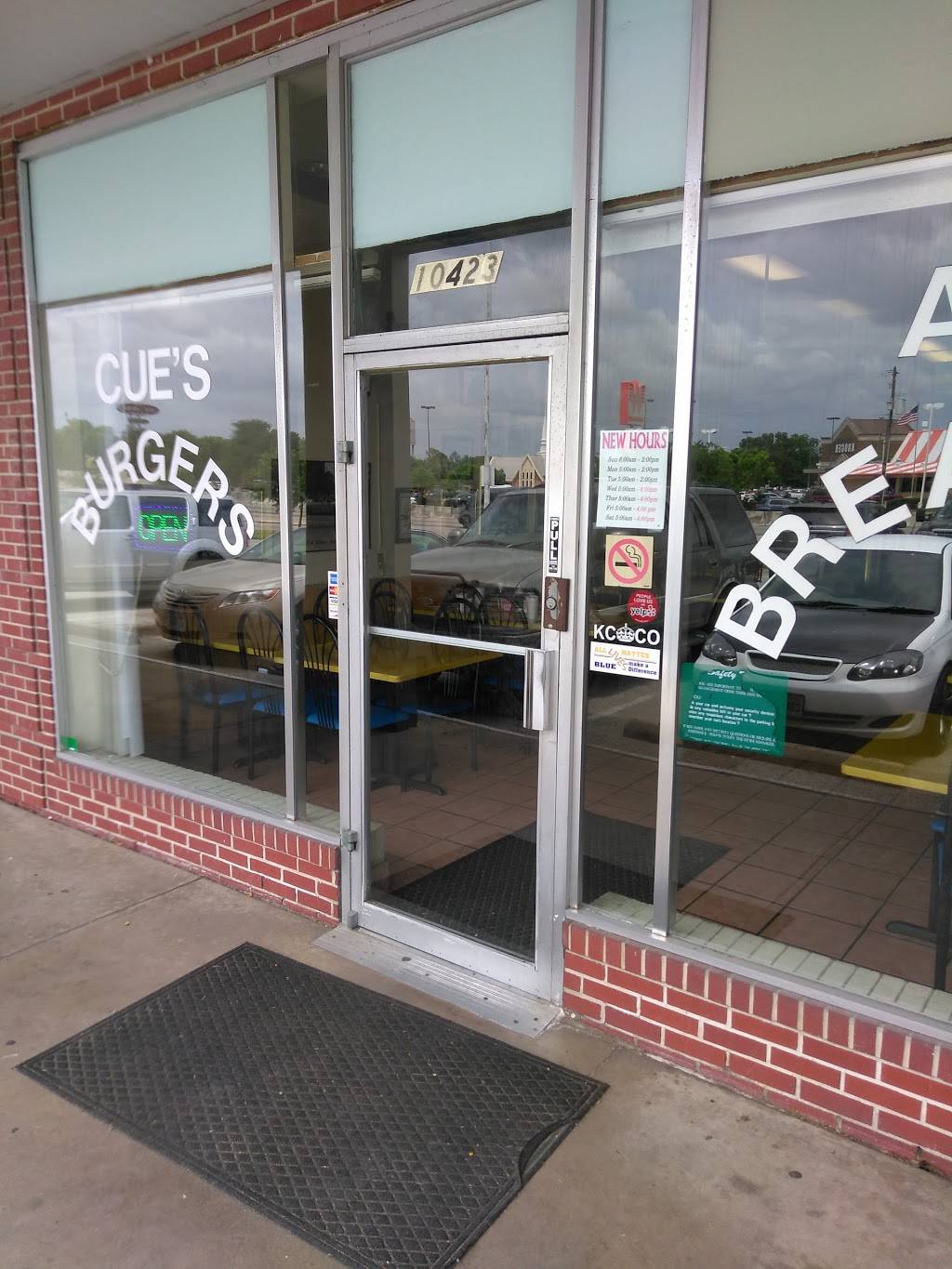 Cues Burgers & More | restaurant | 10423 S Post Oak Rd, Houston, TX 77035, USA | 7137260313 OR +1 713-726-0313