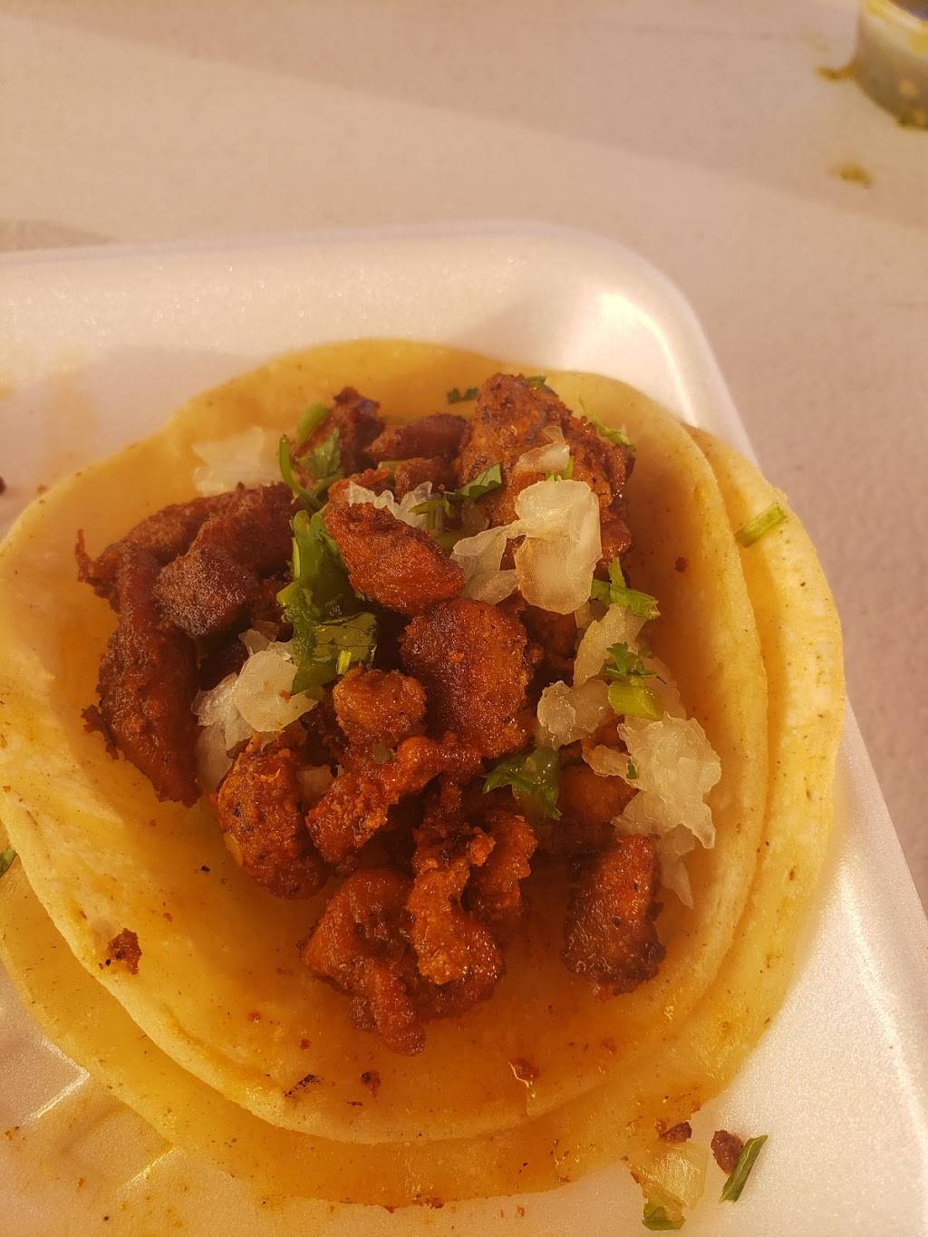 Comida Mexicana 100% D.F. LLC | restaurant | 1605 N 21st Pl, Phoenix, AZ 85006, USA | 6024861244 OR +1 602-486-1244