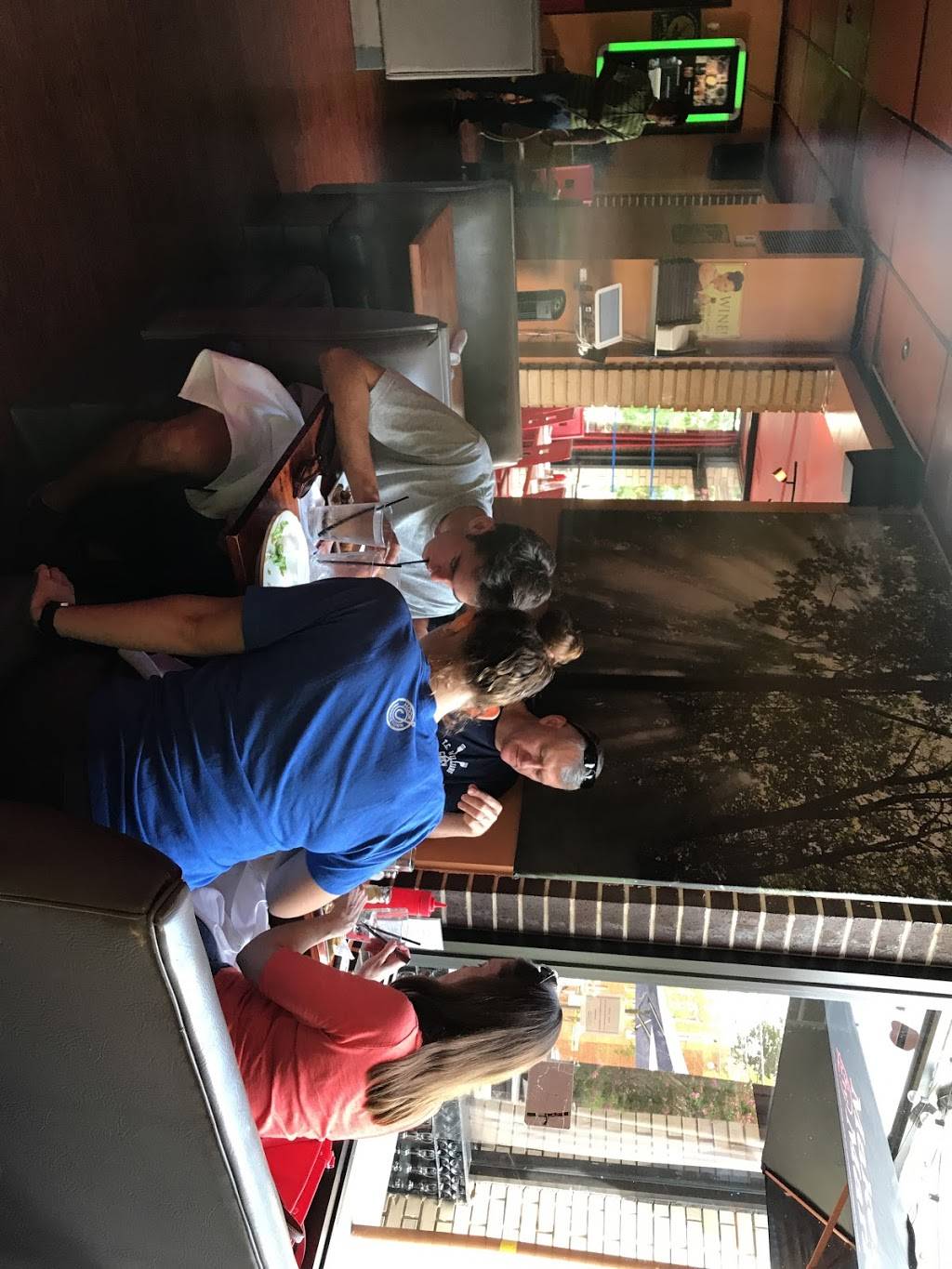 Hitching Post Restaurant | restaurant | 200 Upshur St NW, Washington, DC 20011, USA | 2027261511 OR +1 202-726-1511