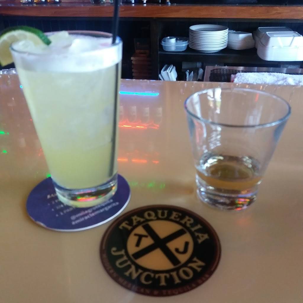 Taqueria Junction | restaurant | 8154 Columbia Rd, Olmsted Falls, OH 44138, USA | 4407936700 OR +1 440-793-6700