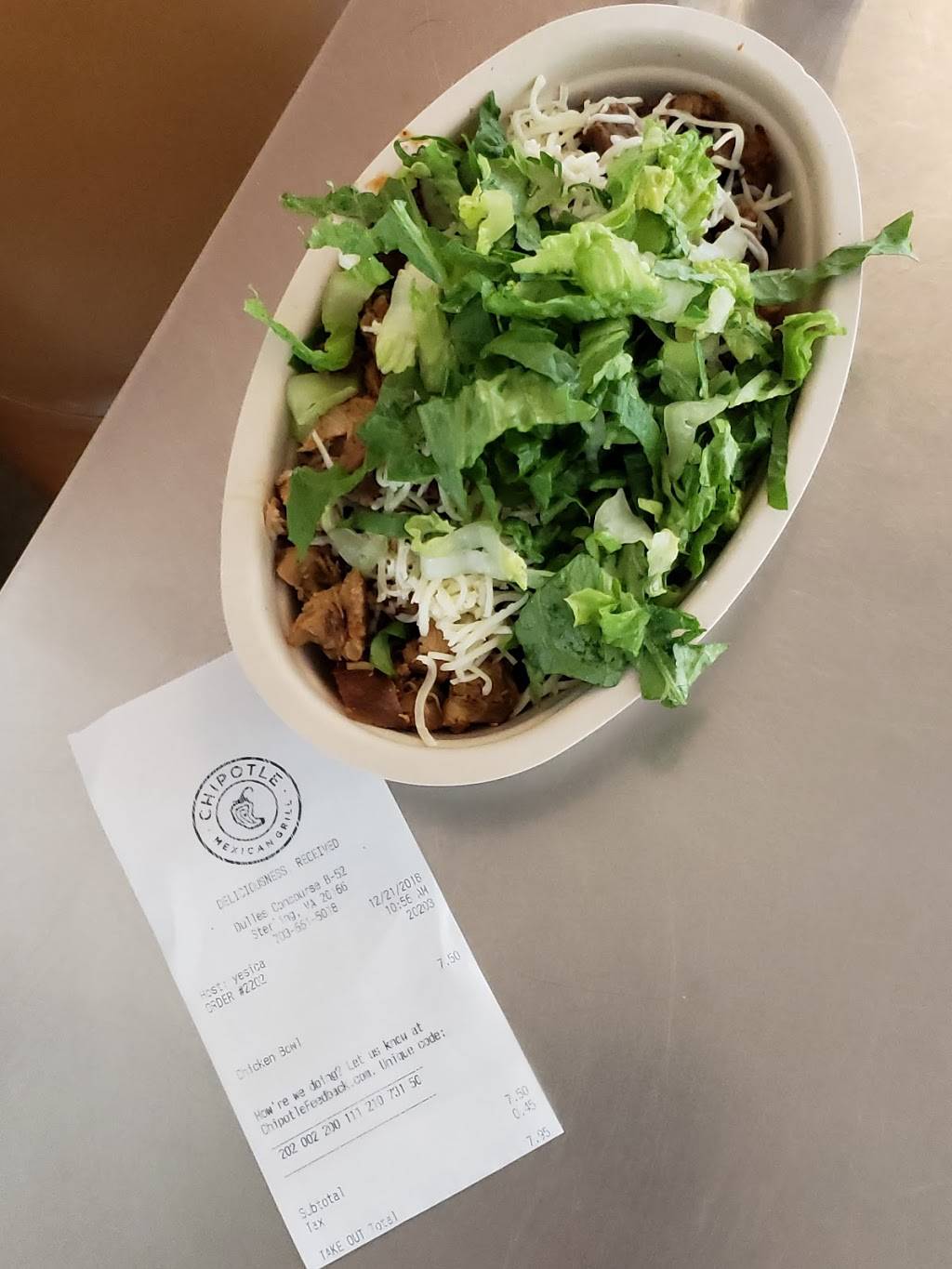 Chipotle Mexican Grill | restaurant | Washington Dulles International Airport SAARINEN CIR CONCOURSE B-52, Sterling, VA 20166, USA | 7036615018 OR +1 703-661-5018