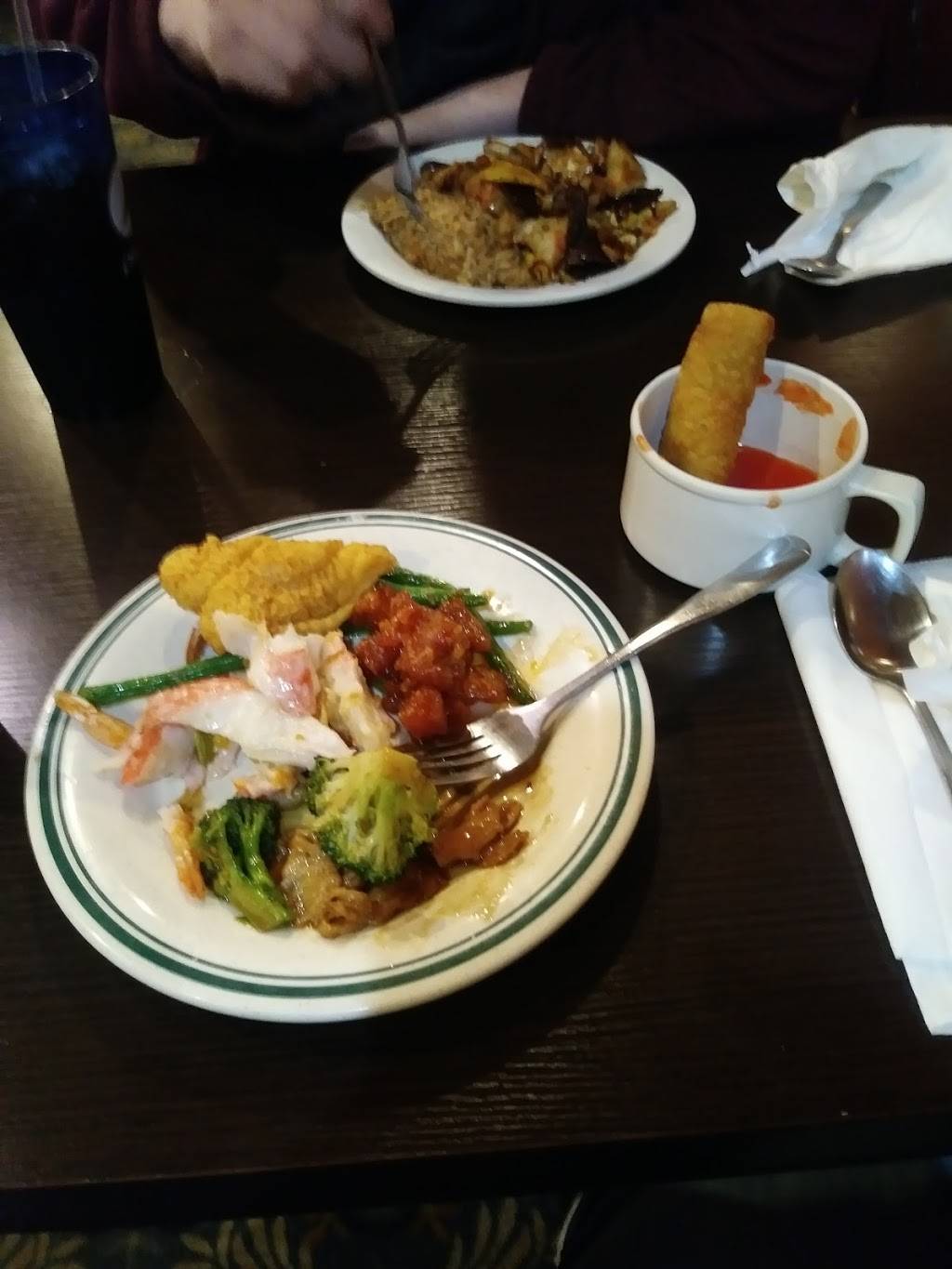 Hong Kong Buffet | restaurant | 3000 W Deyoung St, Marion, IL 62959, USA | 6189933800 OR +1 618-993-3800