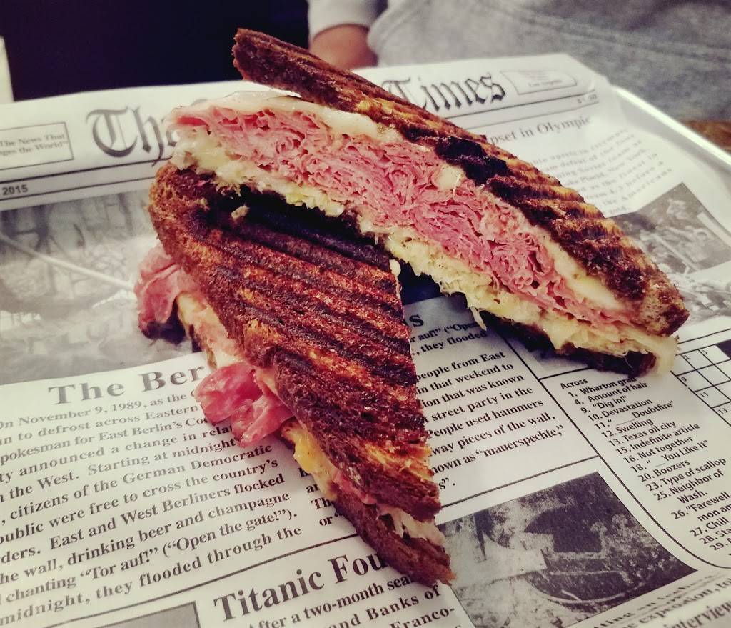 Perricones A Soup & Sandwich Joint | cafe | 14 Grand Ave, Fox Lake, IL 60020, USA | 2242256246 OR +1 224-225-6246