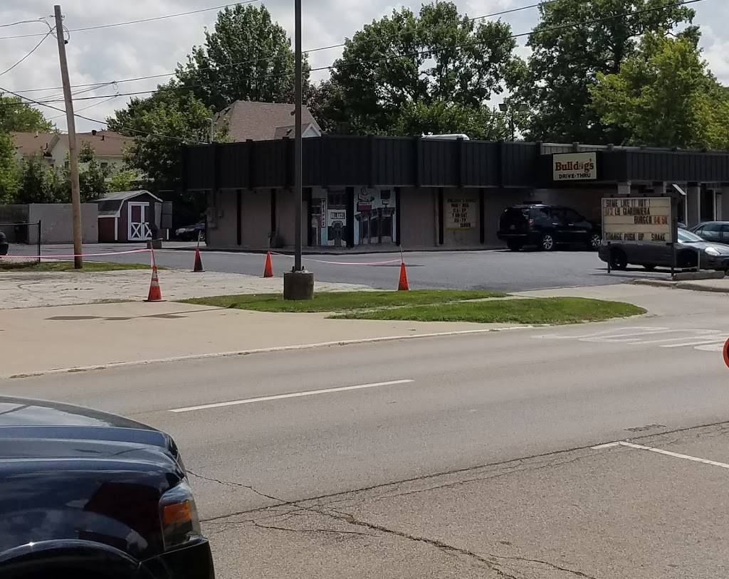 Bulldogs Restaurant and Catering | restaurant | 709 N Bloomington St, Streator, IL 61364, USA | 8156722100 OR +1 815-672-2100