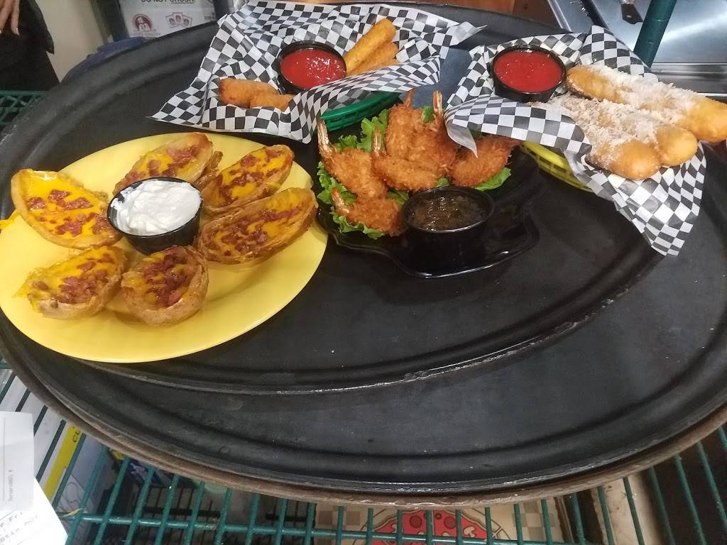 World Famous Iron Horse Saloon | restaurant | 13468 Main Market Rd, Burton, OH 44021, USA | 4408341718 OR +1 440-834-1718