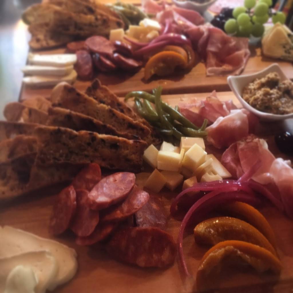 George & Orange | restaurant | 67 Orange St, Cobourg, ON K9A 2L2, Canada | 2892520227 OR +1 289-252-0227