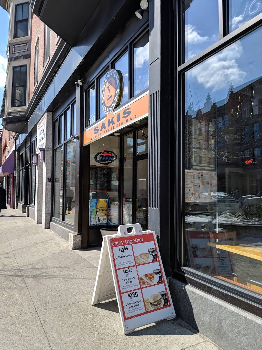 Sakis Pizzeria | restaurant | 199 Weybosset St, Providence, RI 02903, USA | 4012772547 OR +1 401-277-2547