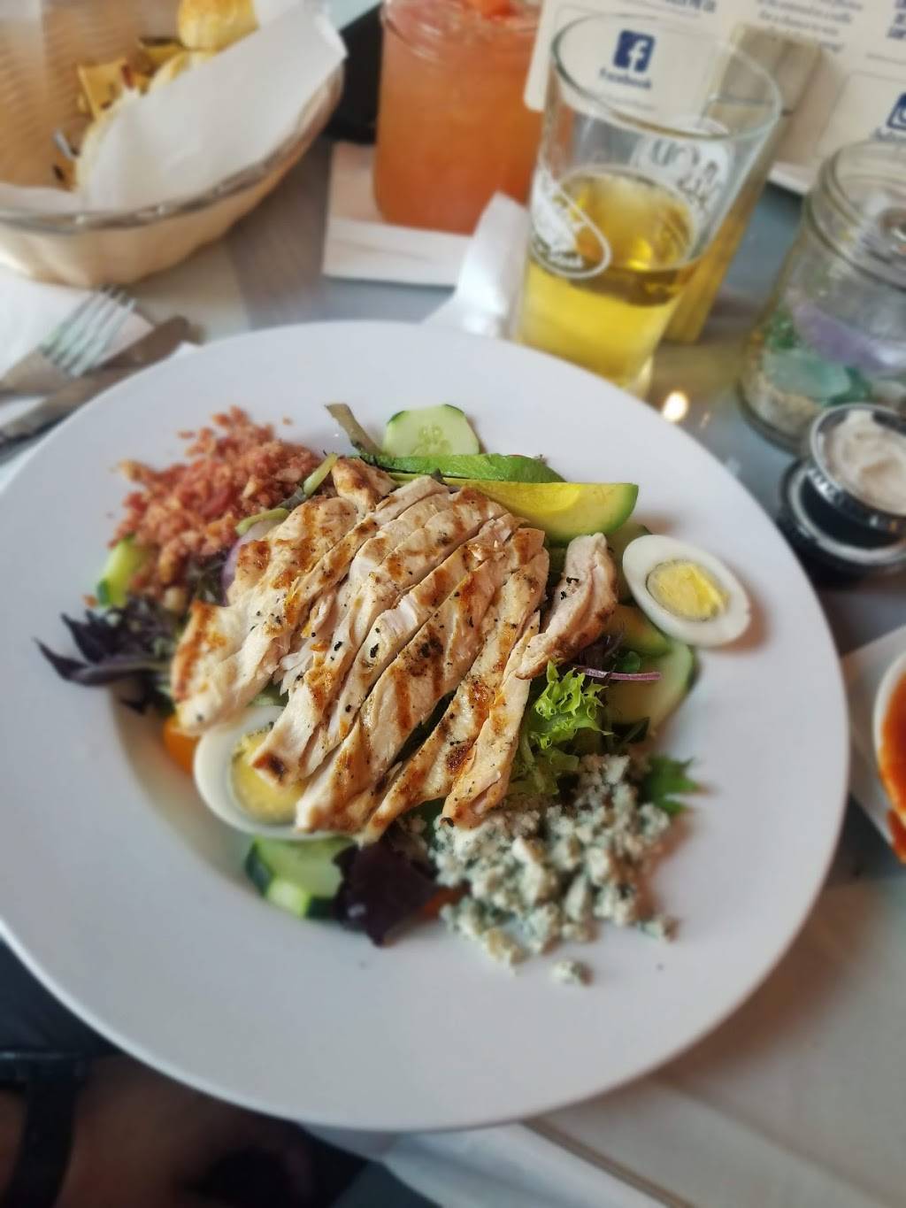 Fresh Ketch | restaurant | 462 Main St, Hyannis, MA 02601, USA | 5087718585 OR +1 508-771-8585