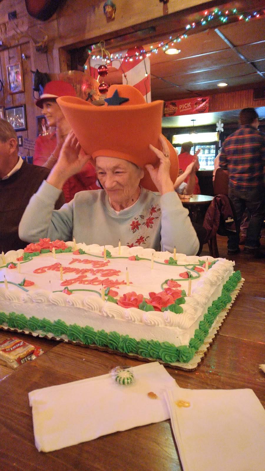 Chaplins Honky Tonk Restaurant & Saloon | restaurant | 763 E Drinker St, Scranton, PA 18512, USA | 5709612328 OR +1 570-961-2328