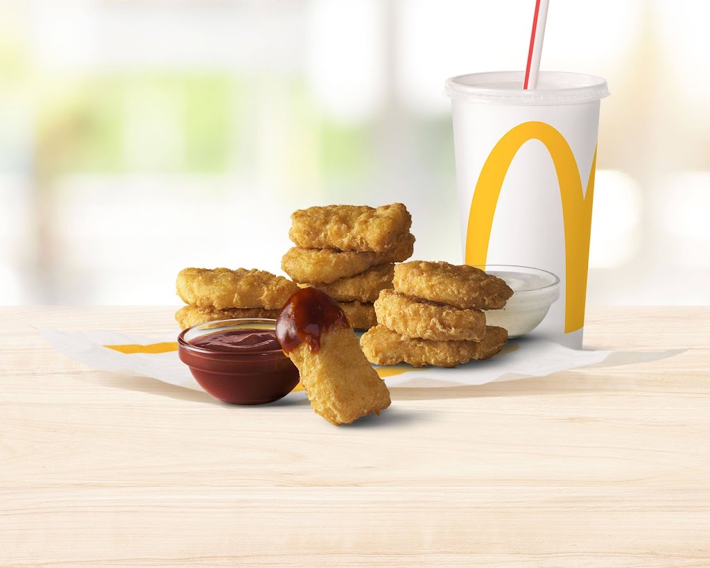 McDonalds | cafe | 1328 S Signal Bute Rd, Mesa, AZ 85209, USA | 4805973718 OR +1 480-597-3718