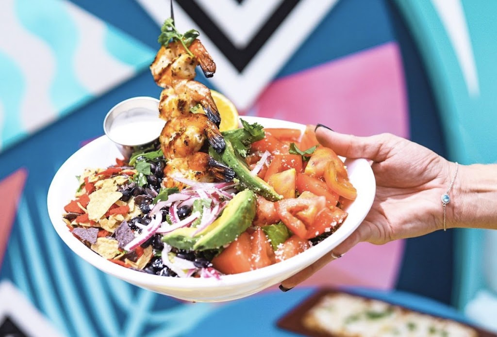 SoBe Hookah At Clevelander Sports Bar | night club | 1020 Ocean Dr, Miami Beach, FL 33139, USA | 8633220509 OR +1 863-322-0509