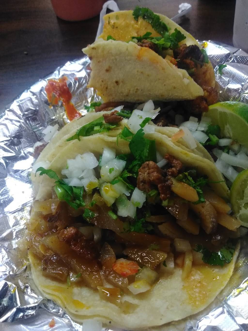 Tienda Oviedo | restaurant | 4415 Moulton St, Greenville, TX 75401, USA | 9034552950 OR +1 903-455-2950