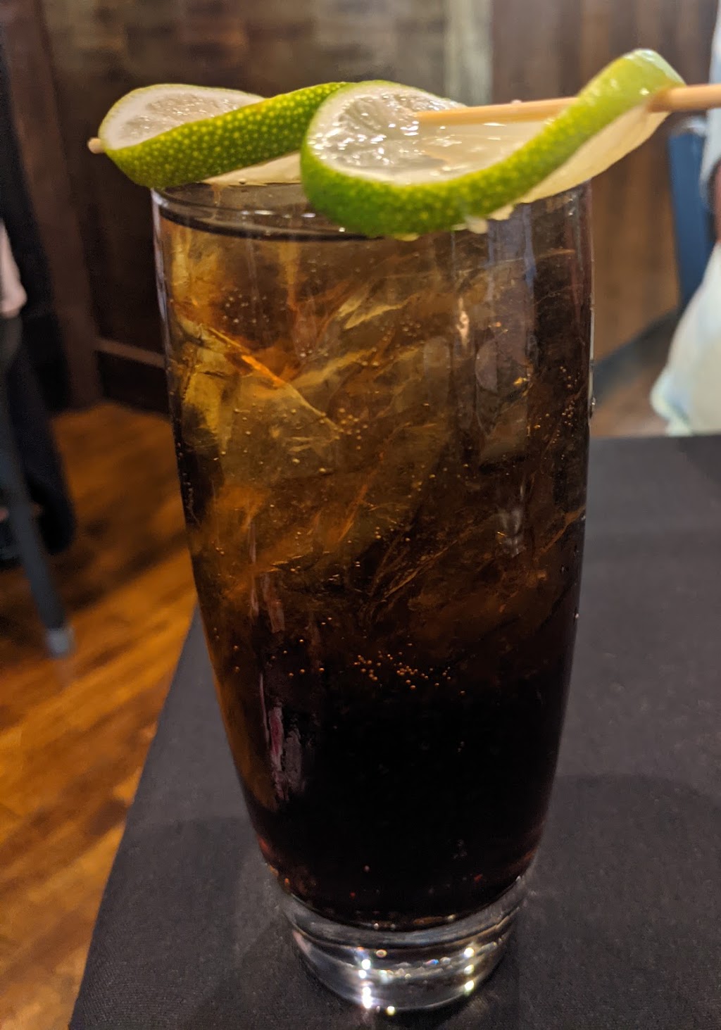 Flank steakhouse | restaurant | 14 Main St S, Hutchinson, MN 55350, USA | 3204558004 OR +1 320-455-8004