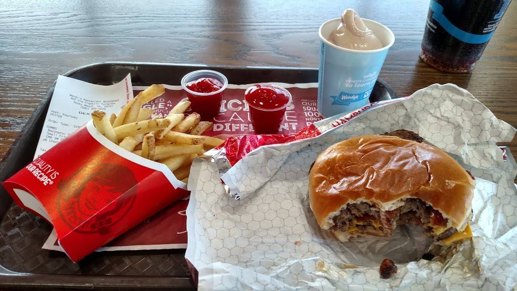 Wendys | restaurant | 400 Old Franklin Turnpike Suite 125, Rocky Mount, VA 24151, USA | 5404895004 OR +1 540-489-5004