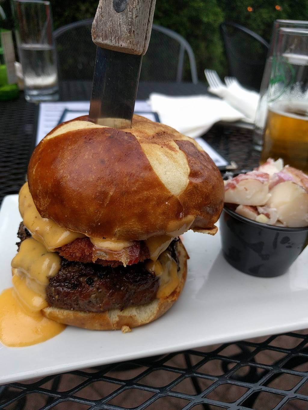 Schatzis Pub & Bier Garden of New Paltz | restaurant | 36 Main St, New Paltz, NY 12561, USA | 8452551203 OR +1 845-255-1203