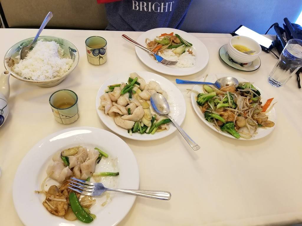 China Chef | restaurant | 26550 Ynez Rd, Temecula, CA 92591, USA | 9512963668 OR +1 951-296-3668