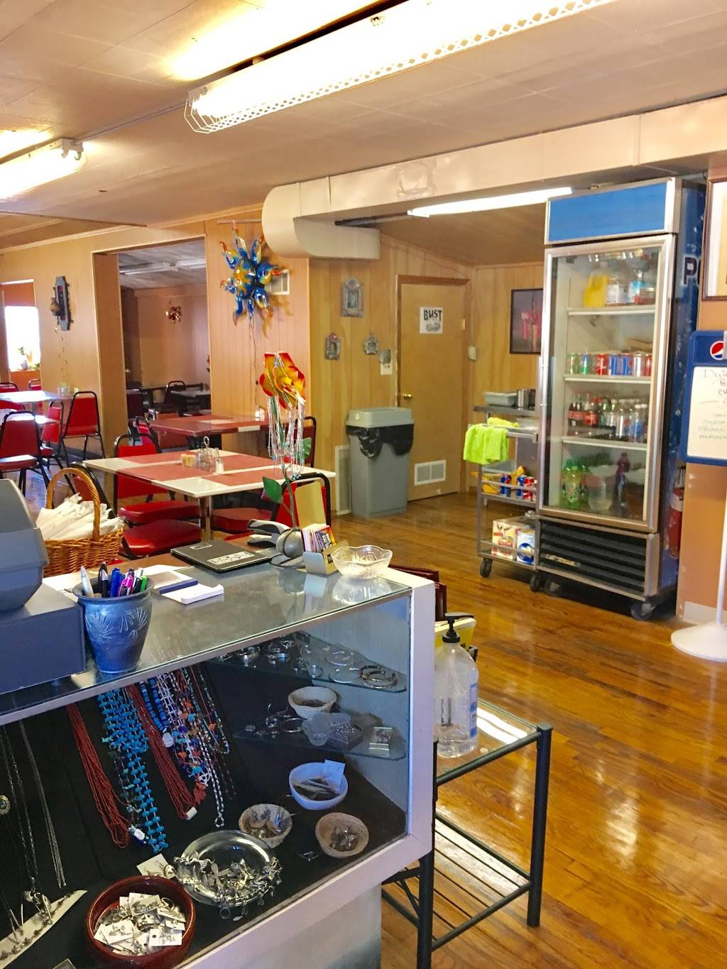 Bust Colorado | restaurant | 8655 US-24, Cascade, CO 80809, USA | 7195059587 OR +1 719-505-9587