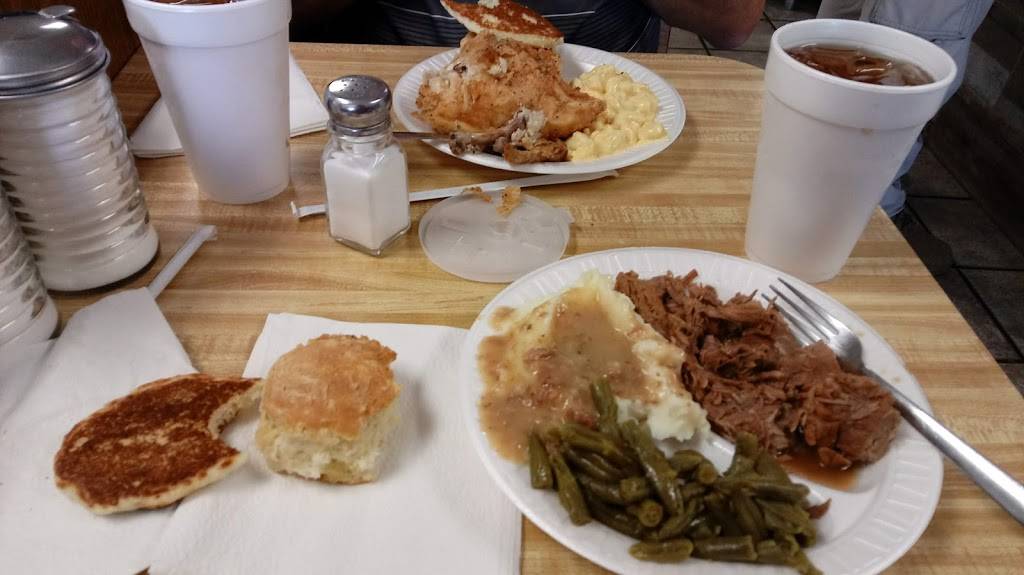 Petes Grill | restaurant | 137 Piedmont Ave, Gibsonville, NC 27249, USA | 3364496122 OR +1 336-449-6122