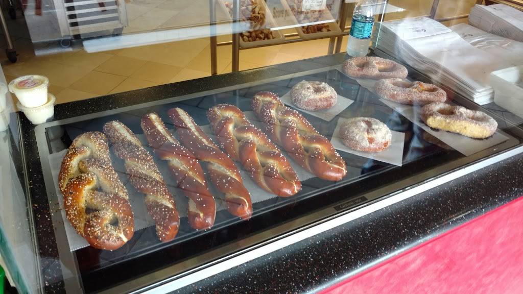 Jims Soft Pretzels | restaurant | 555 York Rd, Warminster, PA 18974, USA | 2156722233 OR +1 215-672-2233