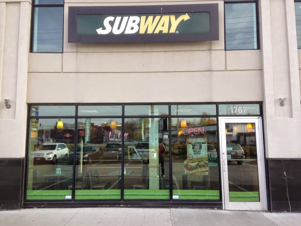 Subway | meal takeaway | 1767 St Laurent Blvd, Ottawa, ON K1G 3V4, Canada | 6132477770 OR +1 613-247-7770