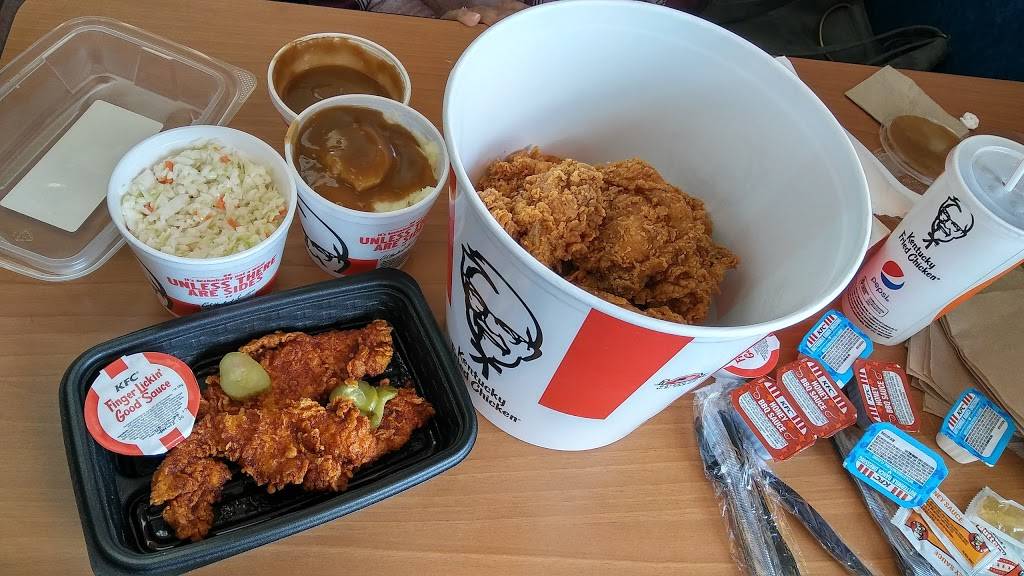 KFC | restaurant | 10414 SE 260th St, Kent, WA 98030, USA | 2538523603 OR +1 253-852-3603