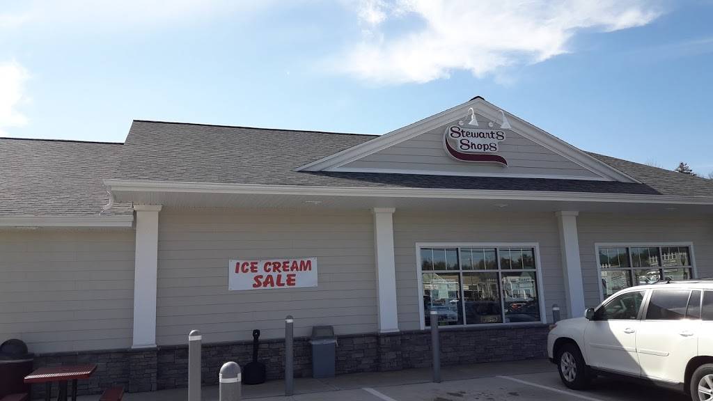 Stewarts Shops | cafe | 1433 U.S. 9, Queensbury, NY 12804, USA | 5187920385 OR +1 518-792-0385