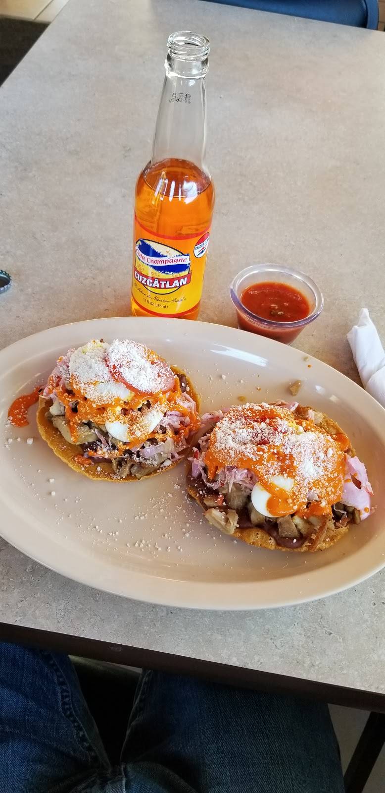 Rinconcito Salvadoreño | restaurant | 2200 Redwood St, Vallejo, CA 94590, USA | 7076522968 OR +1 707-652-2968