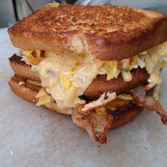 South Padre Streetfood | restaurant | 2107 Foster Ave, Janesville, WI 53545, USA | 6083595907 OR +1 608-359-5907