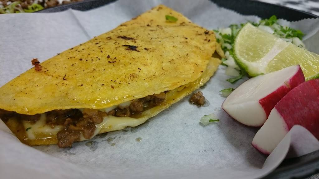 Los Jarritos | restaurant | 110 N Dupont Hwy, New Castle, DE 19720, USA | 3023221555 OR +1 302-322-1555