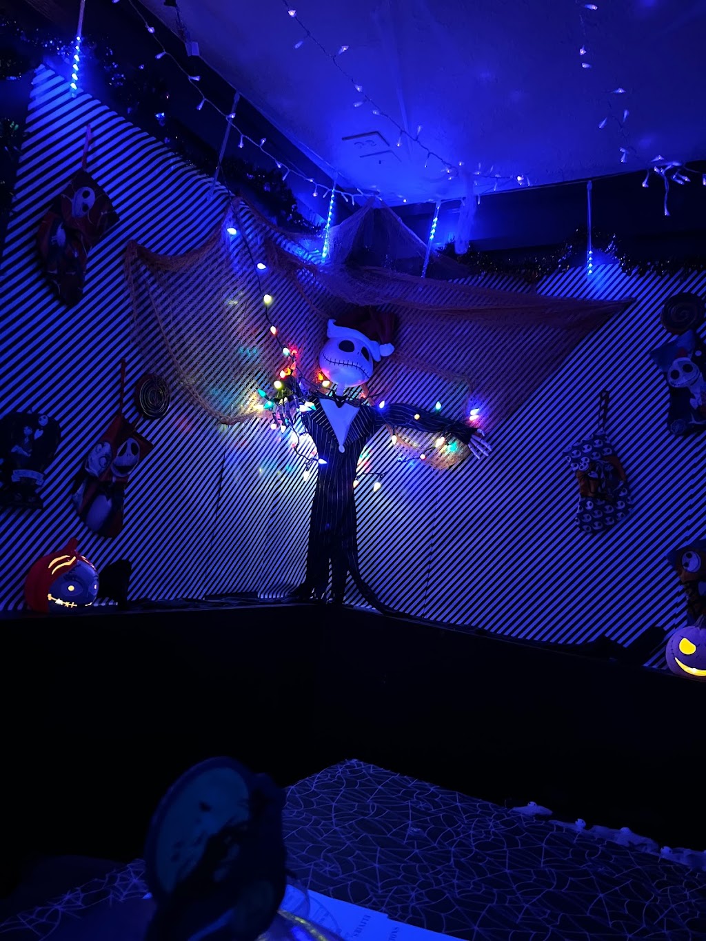 APPARITION A Pop-Up Before Christmas | restaurant | 4601 Shawnee Dr, Kansas City, KS 66106, USA | 4156130476 OR +1 415-613-0476