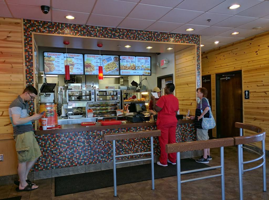 Popeyes Louisiana Kitchen | restaurant | 2902 Madison Ave, Indianapolis, IN 46225, USA | 3177810667 OR +1 317-781-0667