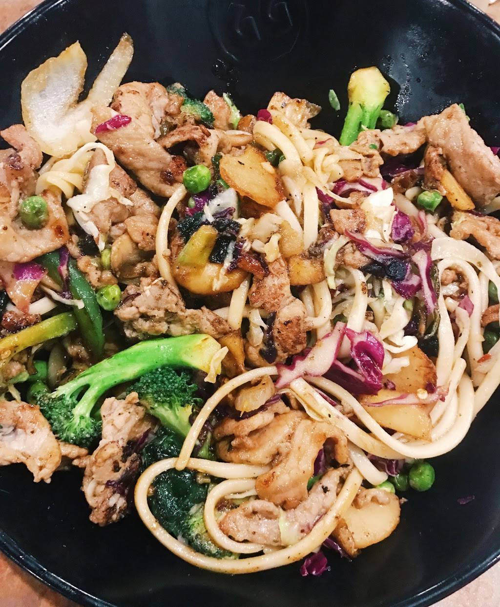Genghis Grill | restaurant | 3298 Silas Creek Pkwy, Winston-Salem, NC 27103, USA | 3367742154 OR +1 336-774-2154